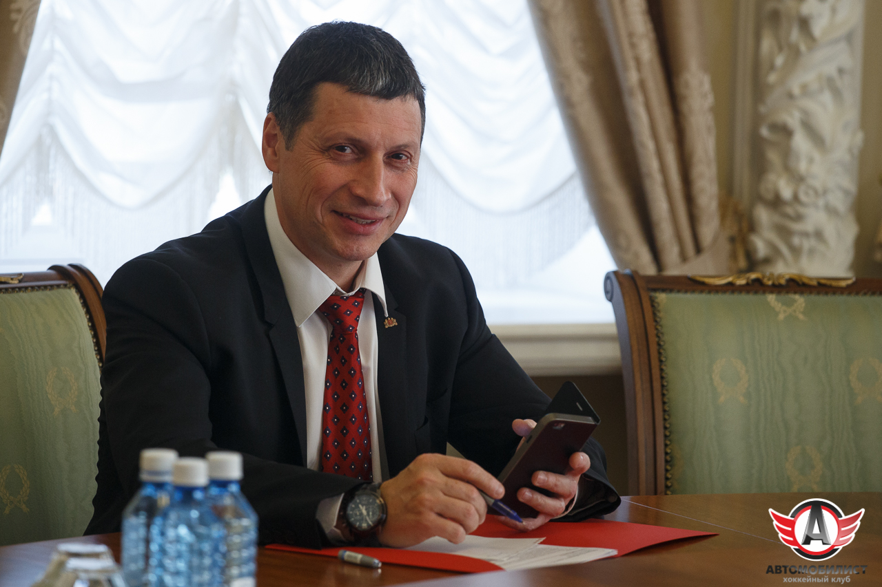 Встреча губернатора Свердловской области с ХК "Автомобилист"