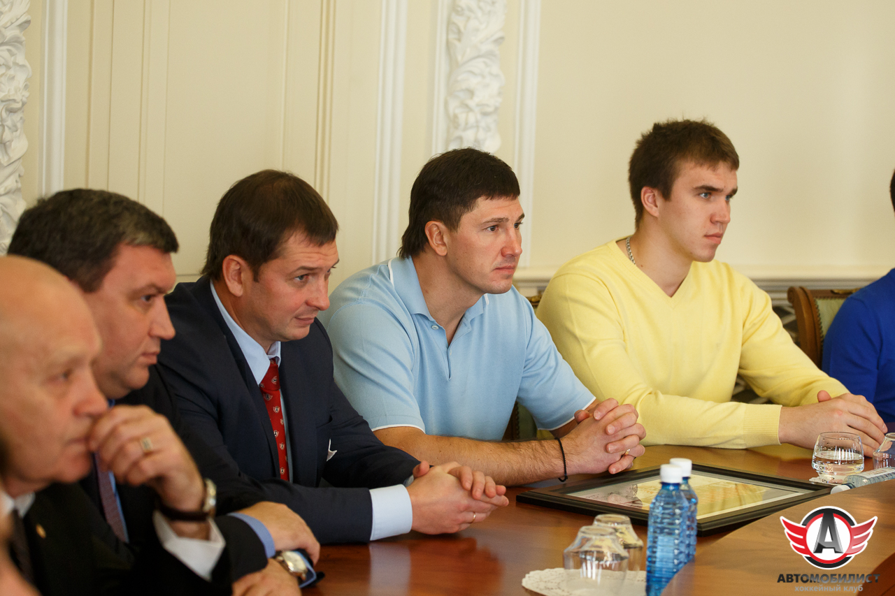 Встреча губернатора Свердловской области с ХК "Автомобилист"