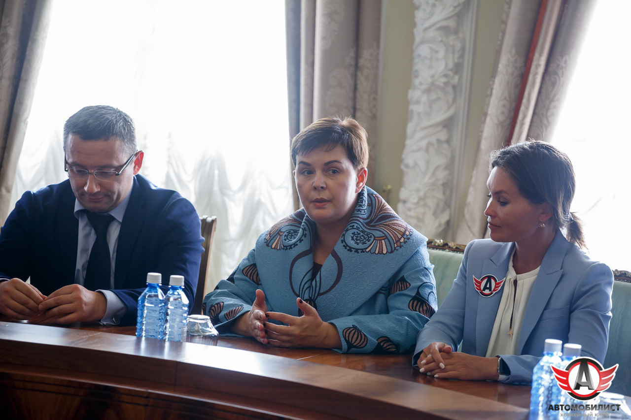 Встреча губернатора Свердловской области с ХК "Автомобилист"