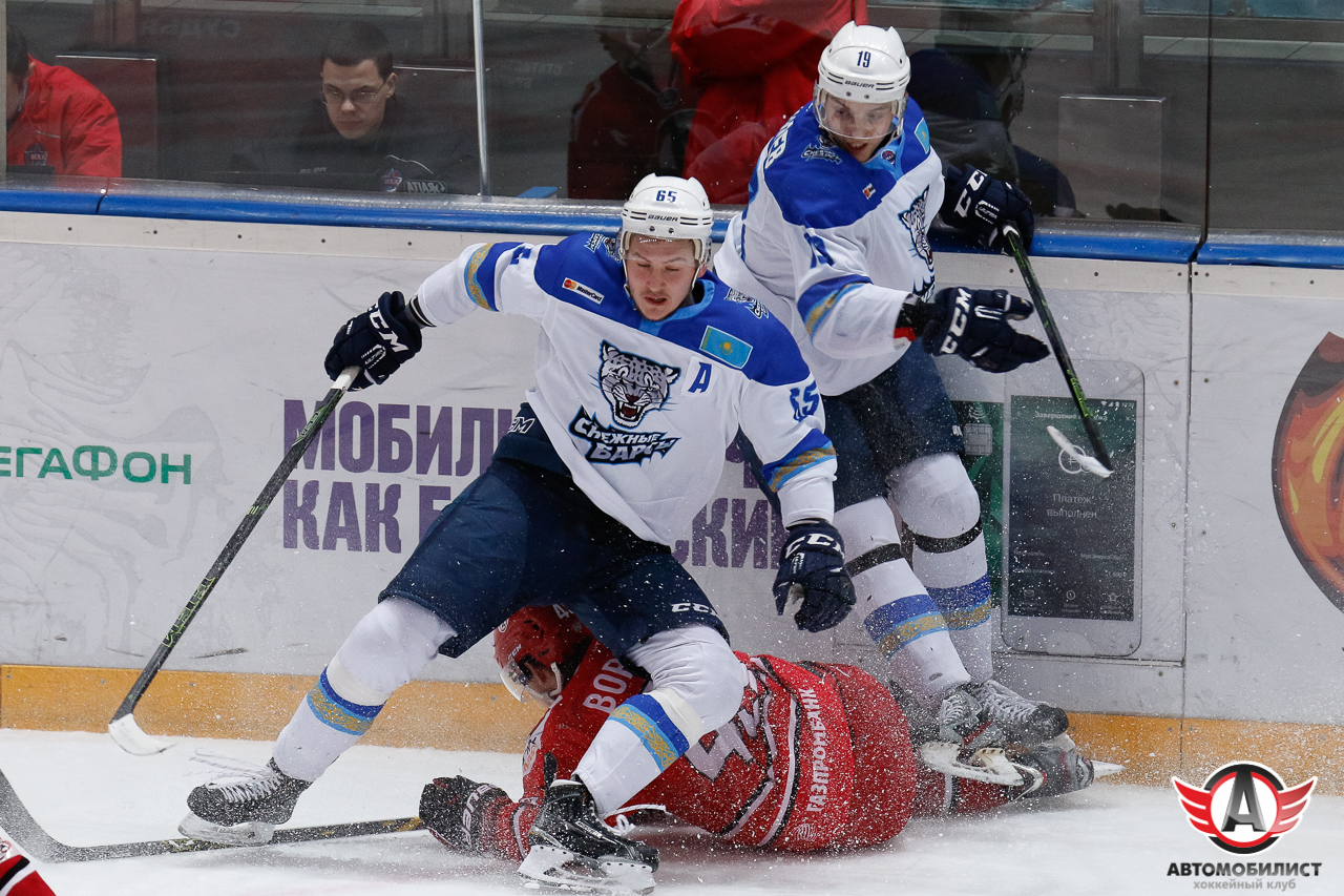 МХЛ: 13.02.17 Авто-Снежные Барсы