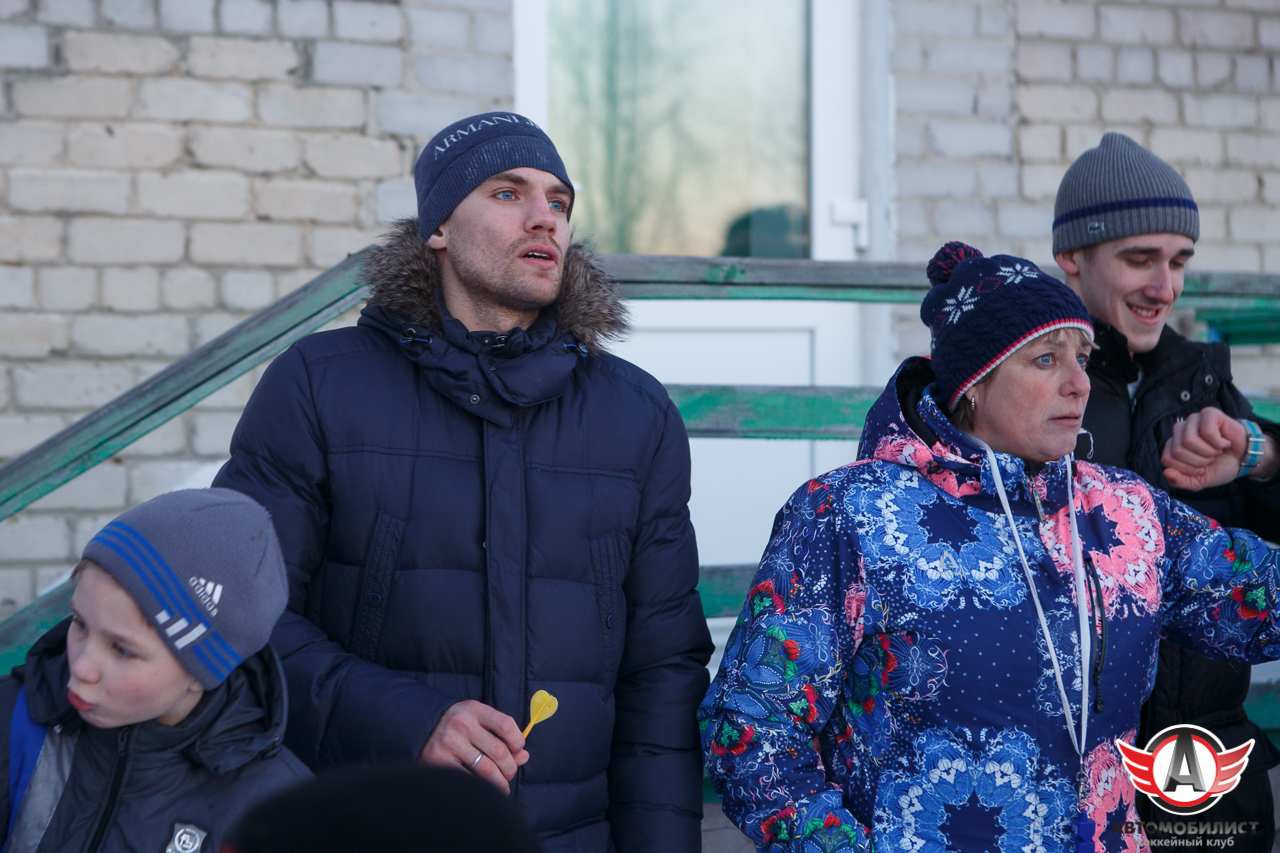 "Автомобилист" в гостях у Кочневского детского дома