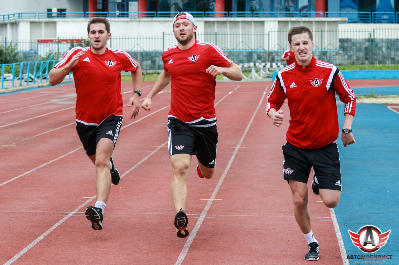 Хоккеисты ХК "Автомобилист" прошли тест Купера