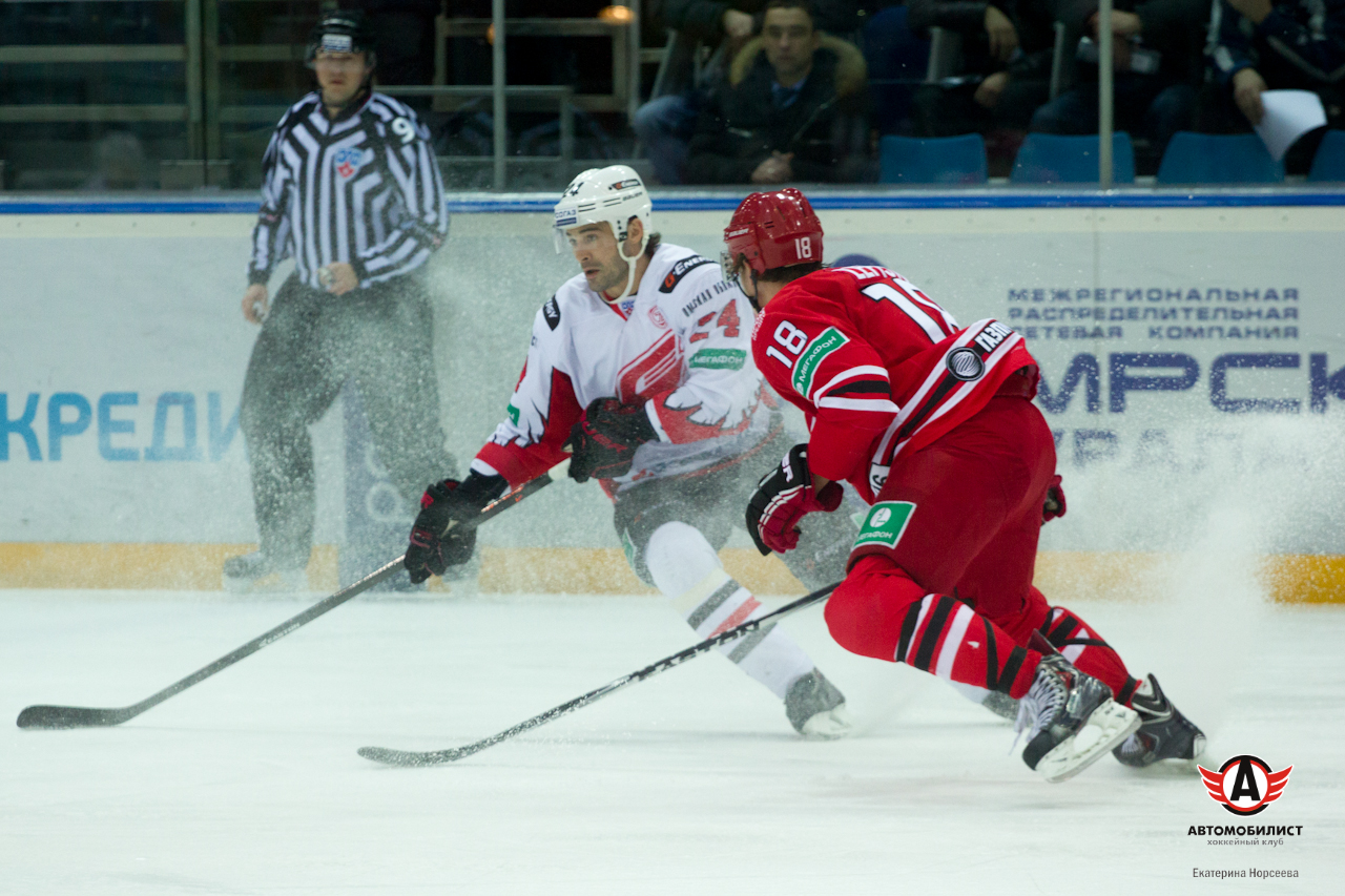26.11.2014 Автомобилист - Авангард, 5:2