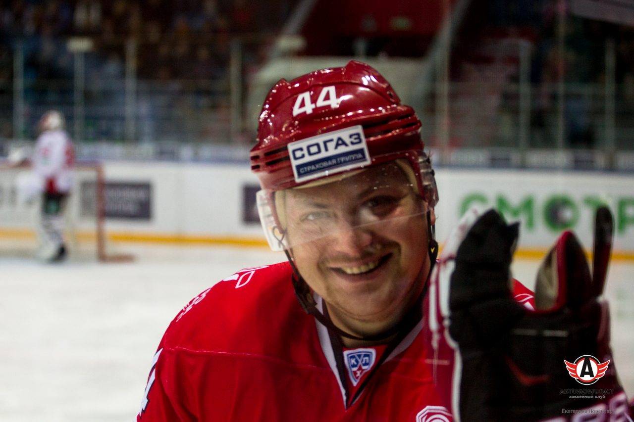 26.11.2014 Автомобилист - Авангард, 5:2
