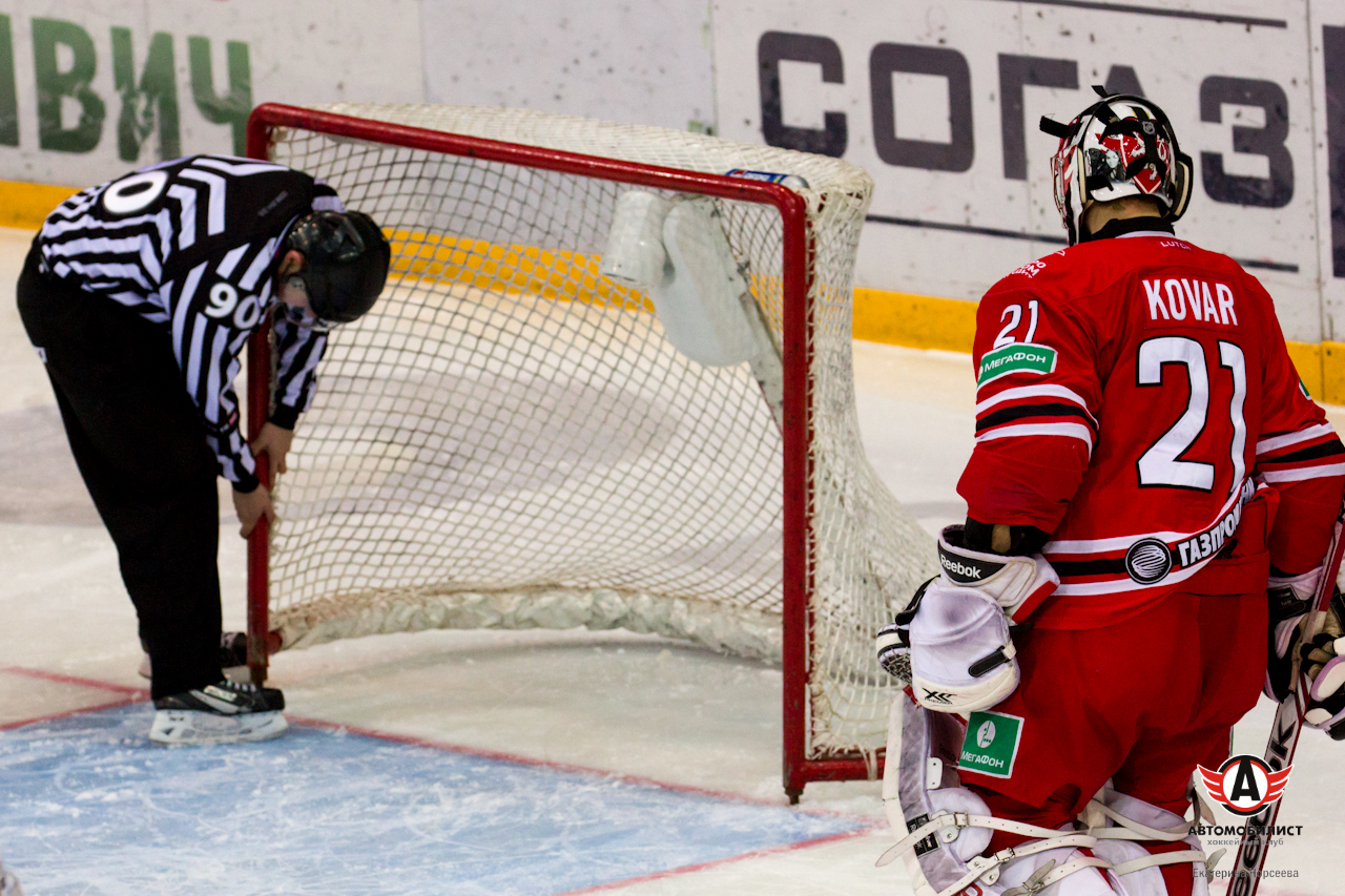 26.11.2014 Автомобилист - Авангард, 5:2