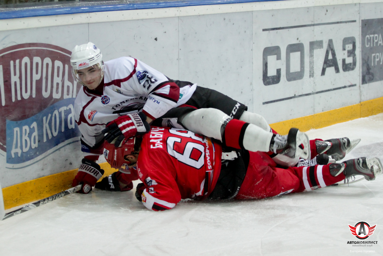 12.12.2014 Авто - Тюменский Легион, 4:5 (ПБ)