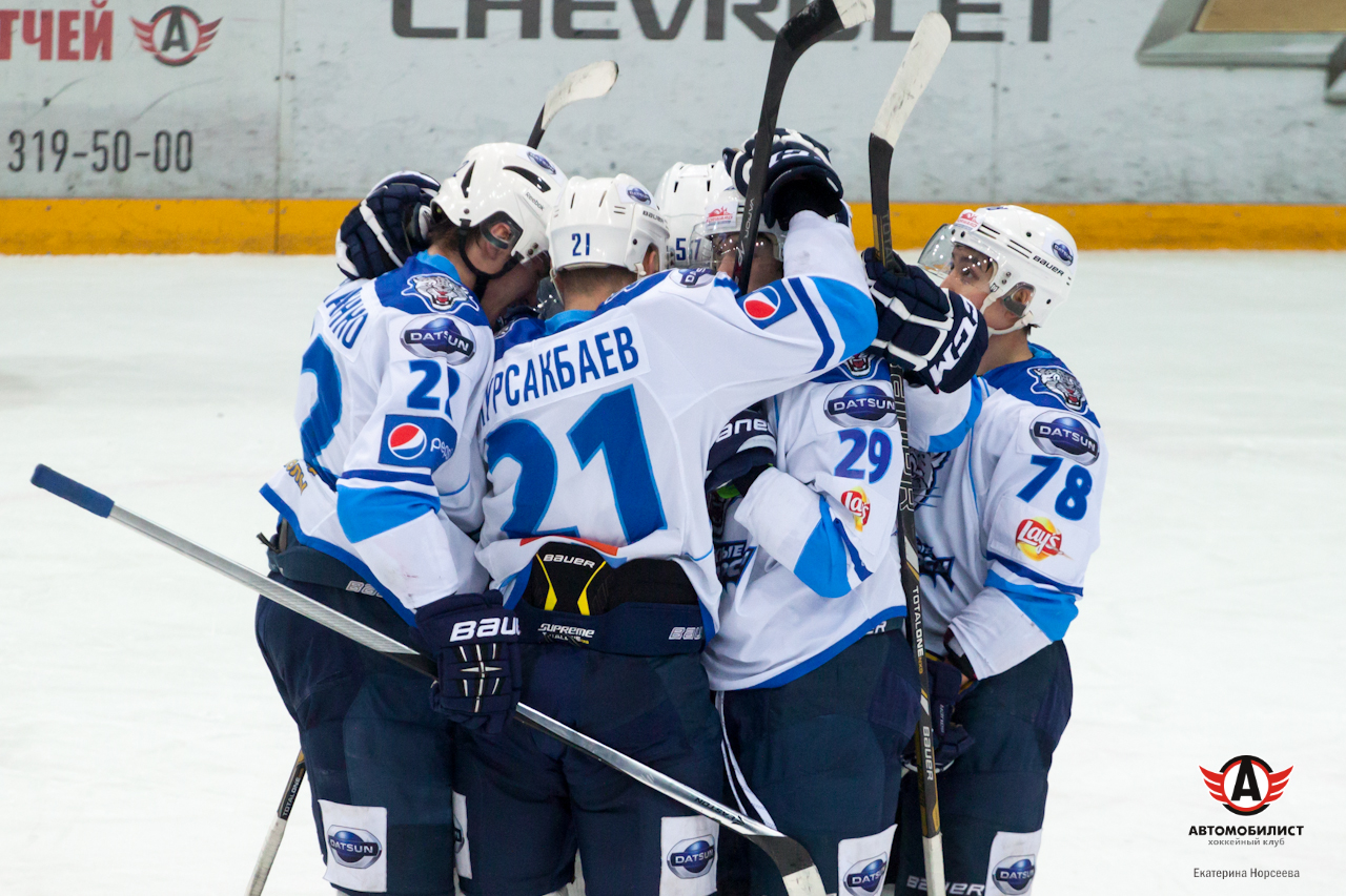 12.01.2015 Авто - Снежные Барсы, 4:1