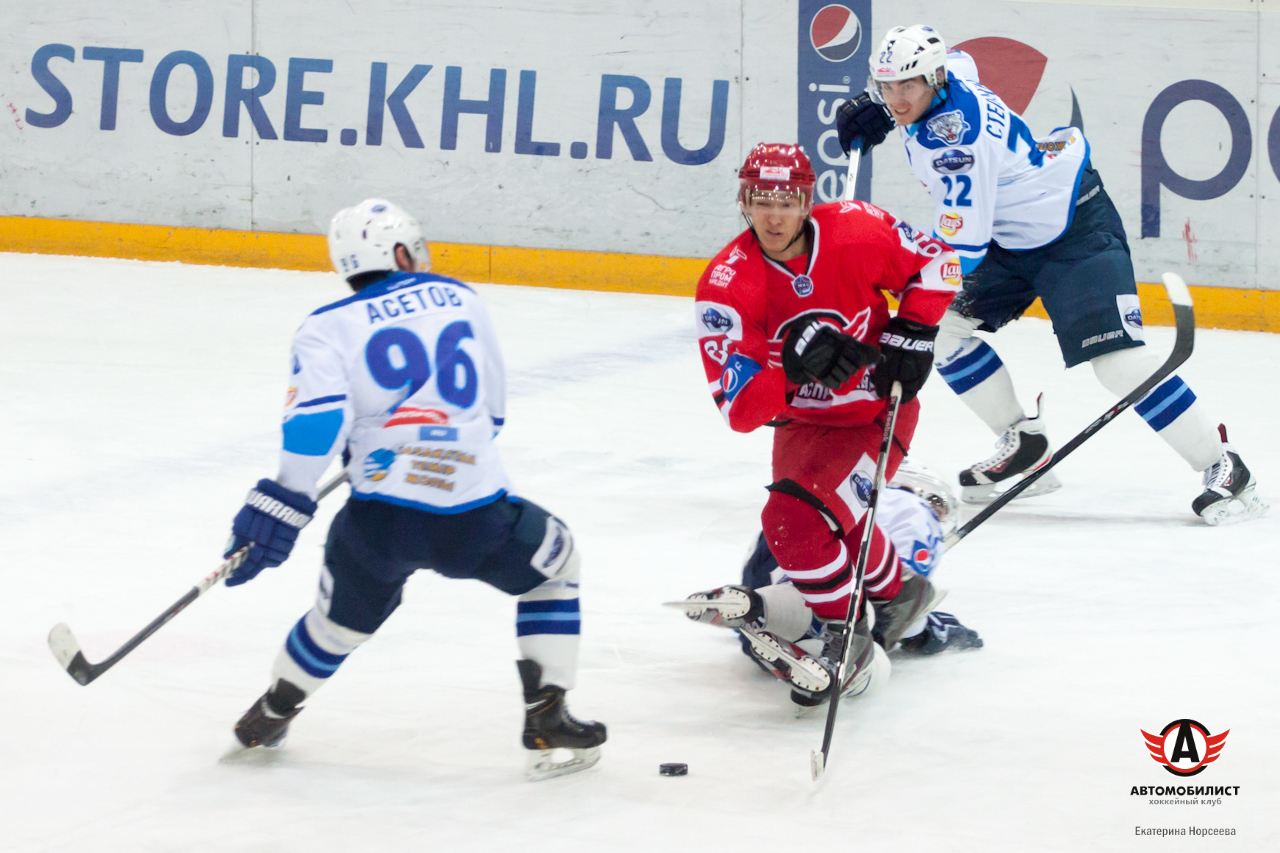 12.01.2015 Авто - Снежные Барсы, 4:1