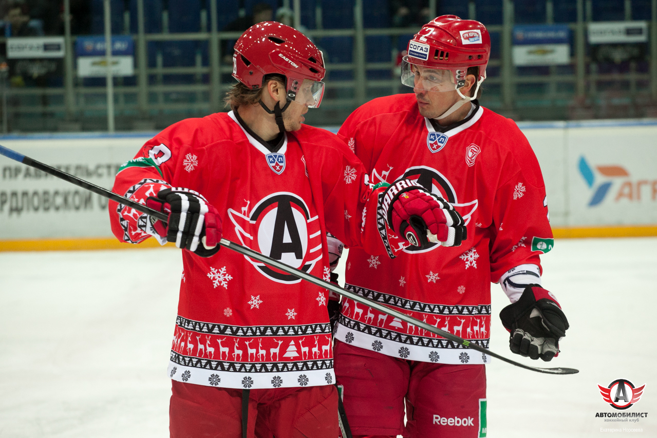 26.12.2014 Автомобилист - Ак Барс, 3:0
