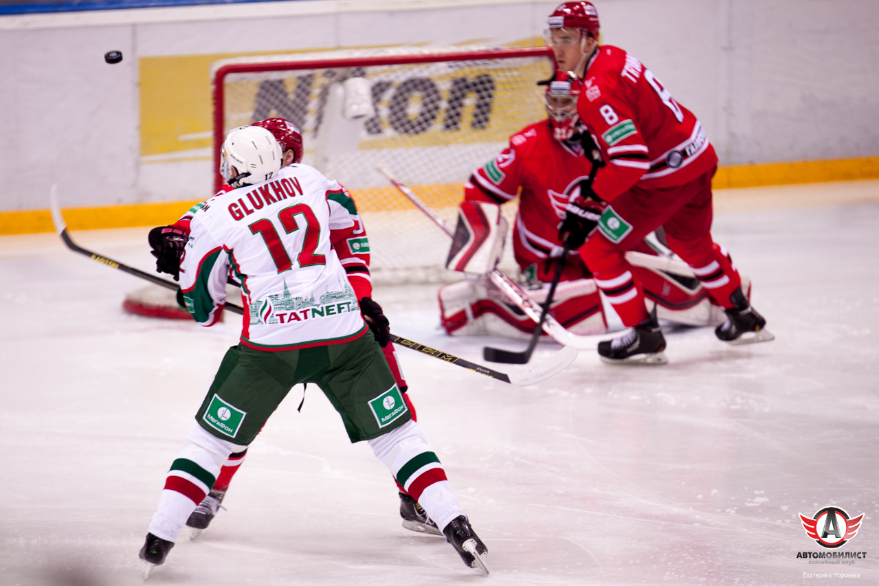26.12.2014 Автомобилист - Ак Барс, 3:0