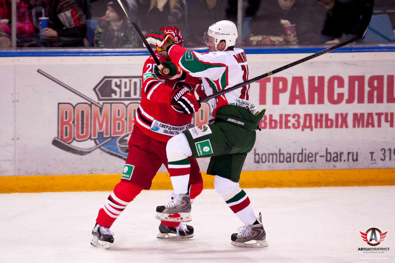 26.12.2014 Автомобилист - Ак Барс, 3:0