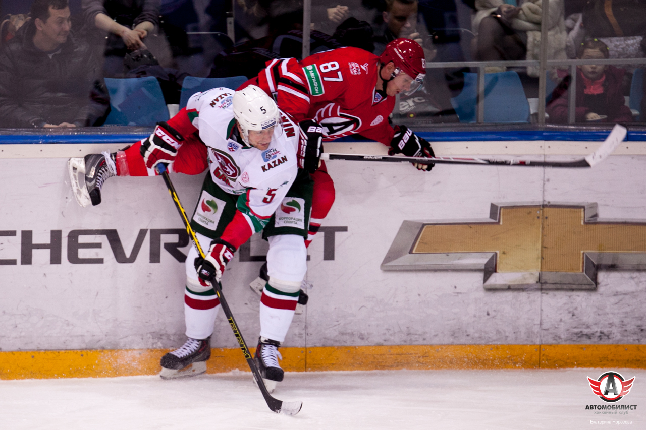 26.12.2014 Автомобилист - Ак Барс, 3:0