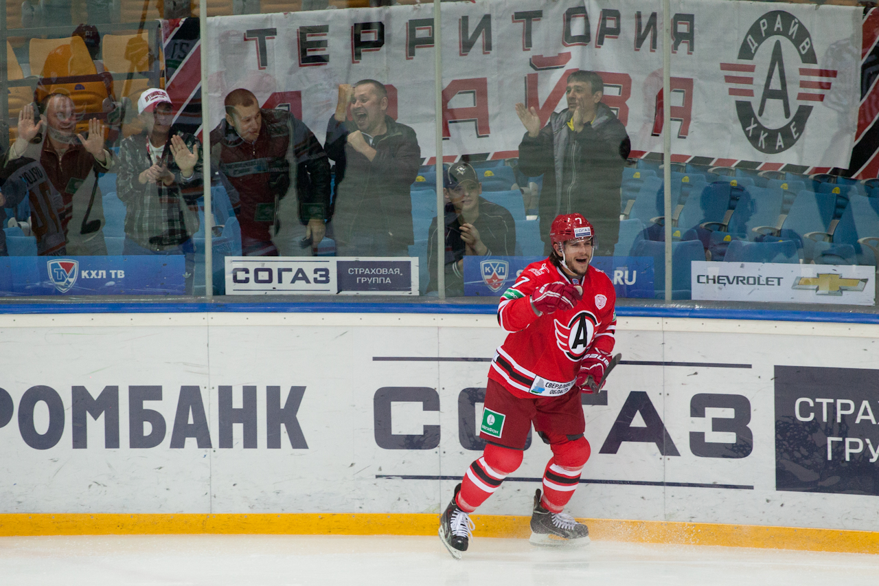 27.09.2014 Автомобилист - Амур, 3:1
