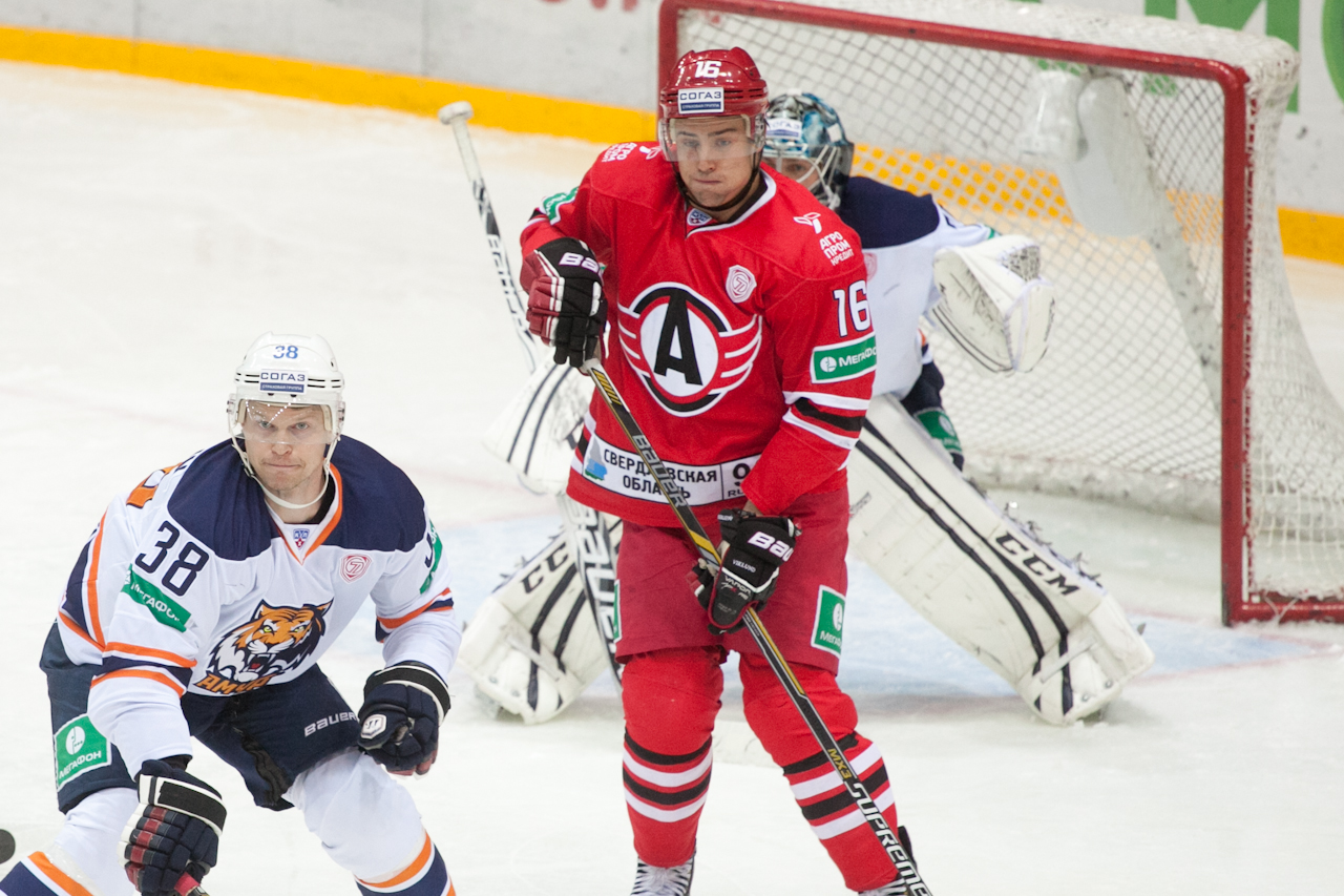 27.09.2014 Автомобилист - Амур, 3:1
