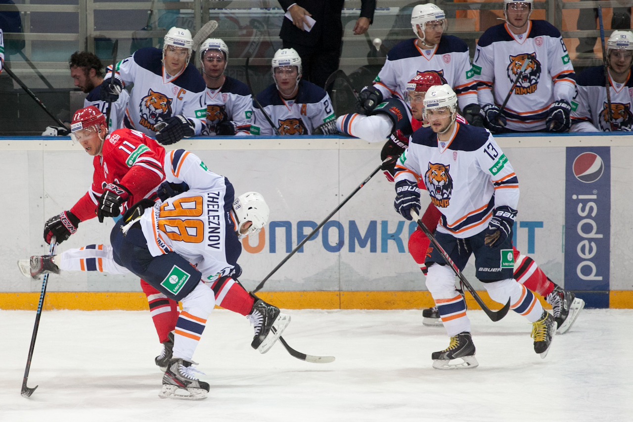 27.09.2014 Автомобилист - Амур, 3:1