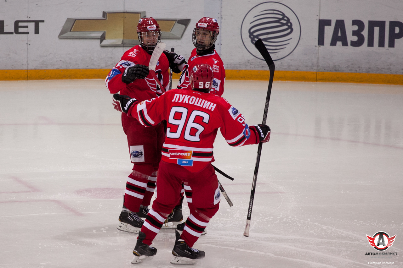 20.11.2014 Авто - Юниор, 3:2 (ОТ)