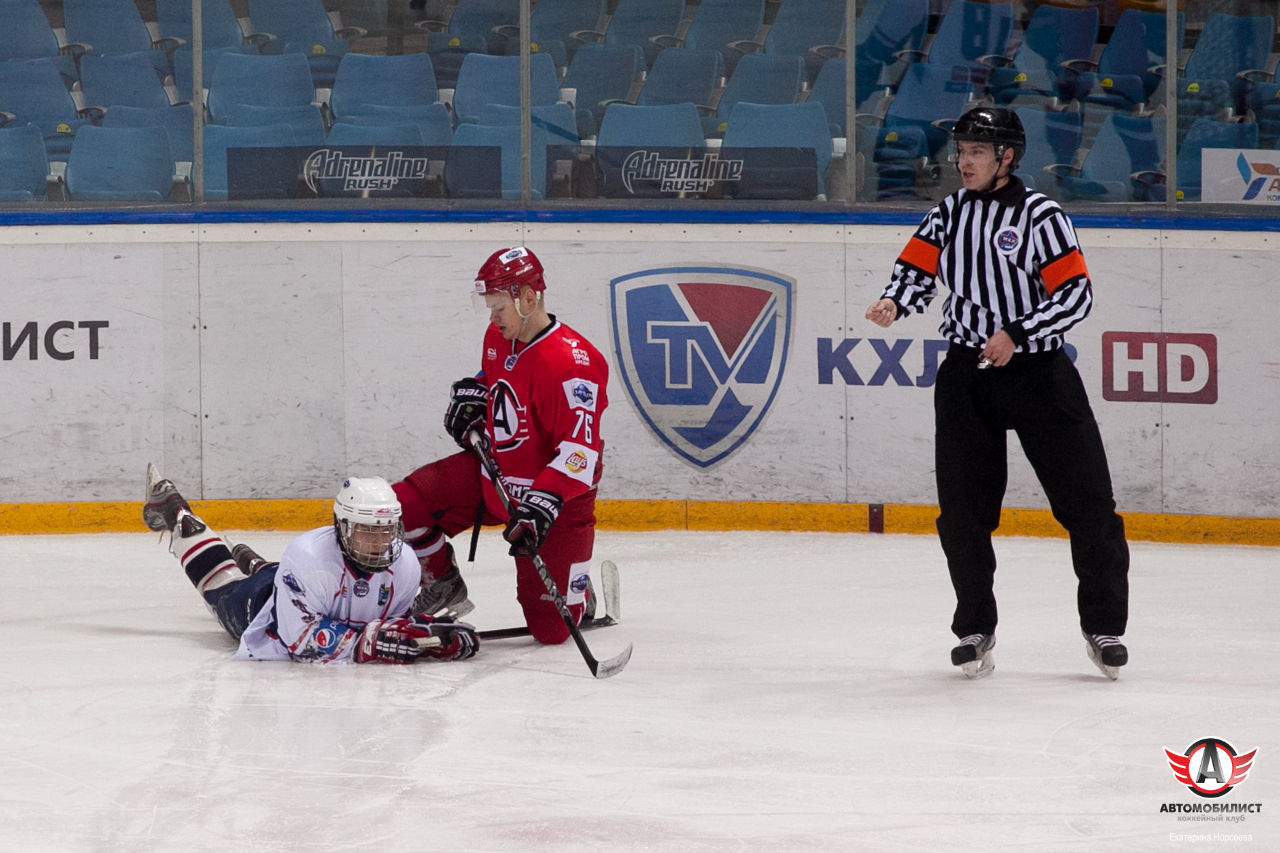20.11.2014 Авто - Юниор, 3:2 (ОТ)