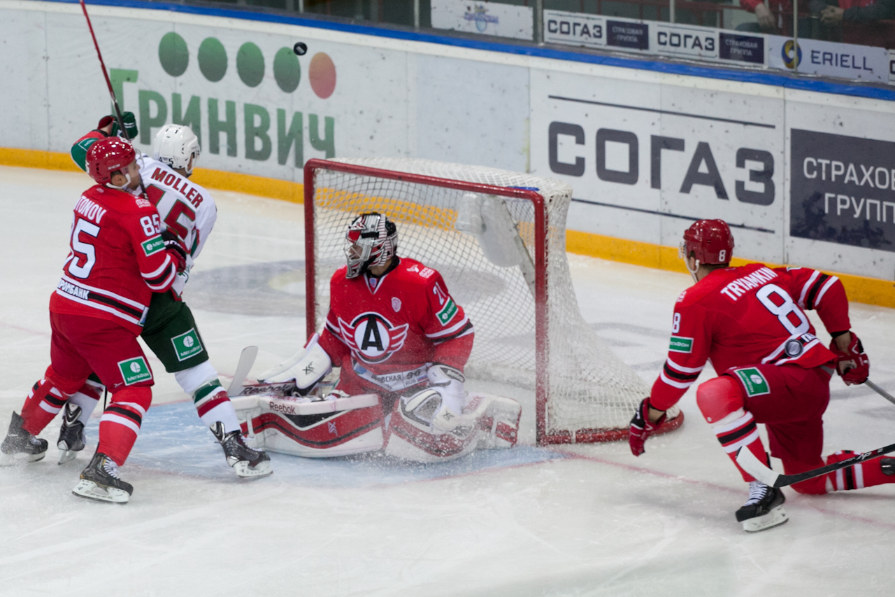 02.10.2014 Автомобилист - Ак Барс, 3:5