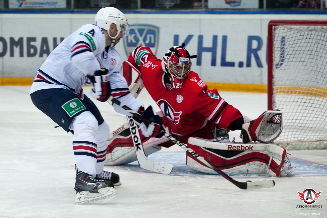 20.01.2015 Автомобилист - Металлург (Мг), 1:2 ПБ