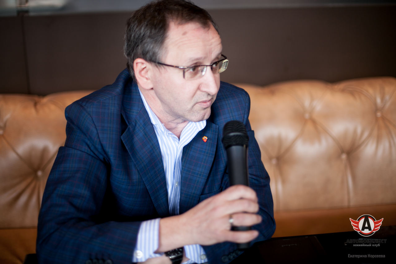 Пресс-конференция президента ХК "Автомобилист" А.О. Боброва для СМИ