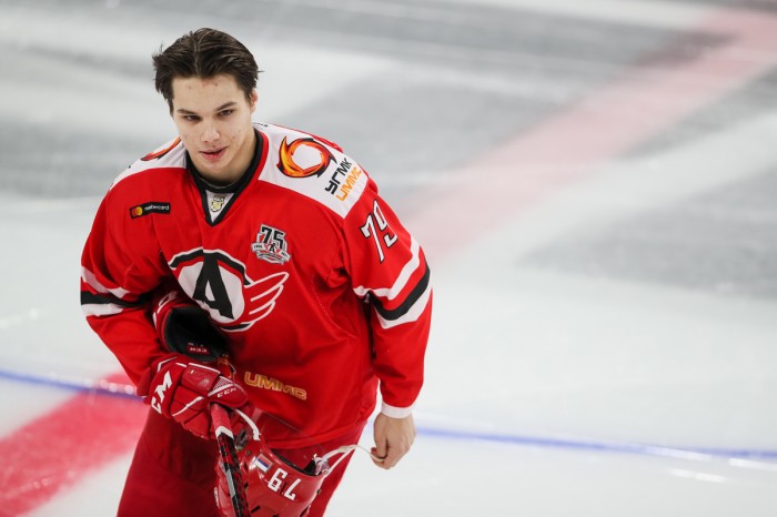 Воспитанник «Автомобилиста» Виктор Неучев выбран на драфте НХЛ
